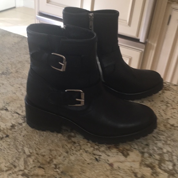Steve Madden Boots - Picture 4 of 11